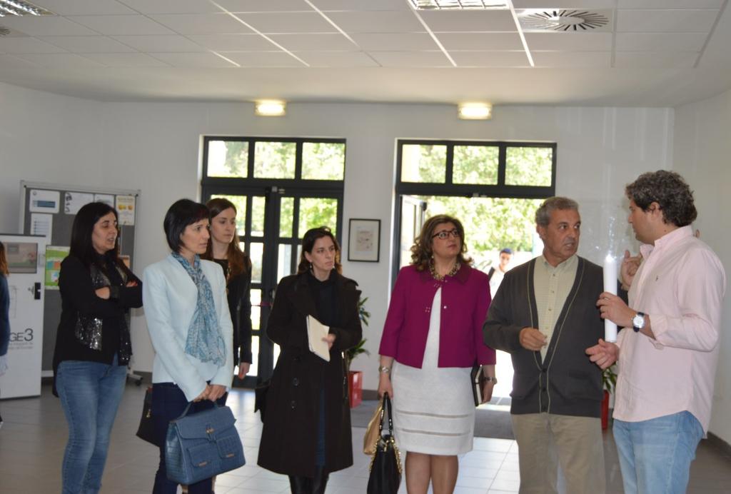 Objetivo da visita O Grupo de Trabalho de Educação Especial efetuou no passado dia 17 de maio de 2016 uma visita ao Agrupamento de Escolas Vergílio Ferreira, em Lisboa, com o objetivo de avaliar as