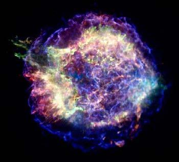O Raio de Stromgren Uma estrela não pode ionizar uma quantidade ilimitada de gás. Devido a que as recombinações ocorrem o tempo todo, os fótons são continuamente absorvidos.