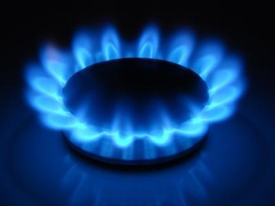 prestados, capacidades disponíveis, dados históricos e os contratos celebrados Comercialização de gás natural em mercados