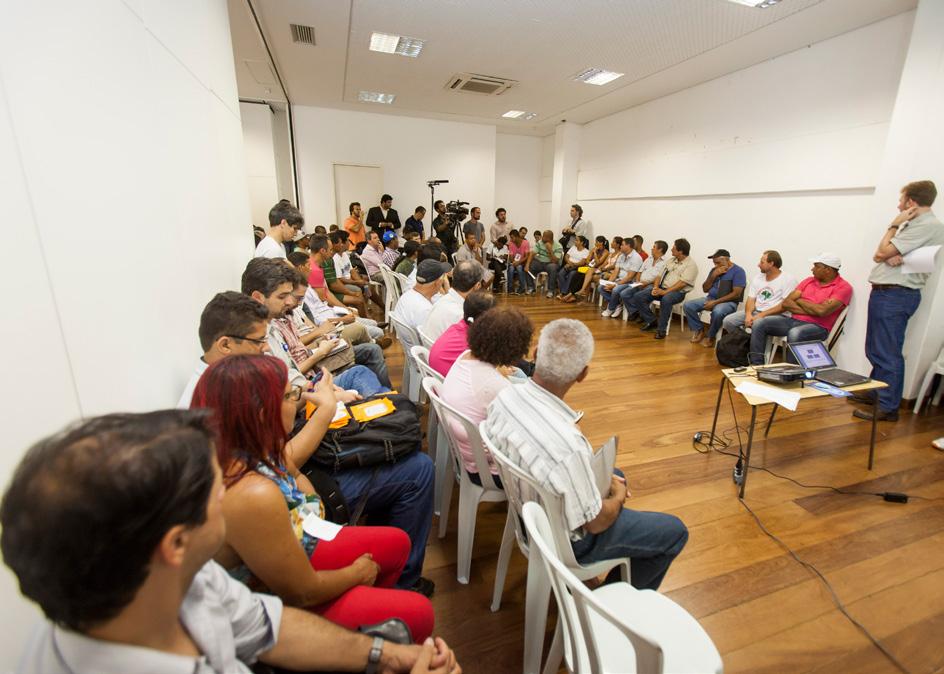 DIÁLOGO Comunidade A Samarco mantém diálogo constante com as comunidades de Mariana, Barra Longa e Governador Valadares, em Minas Gerais, e Colatina, Linhares e Marilândia, no Espírito Santo.