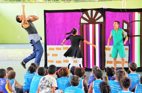 Festival Viva São Gonçalo Celebra a viola caipira, possuindo uma etapa competitiva, uma segunda direcionada para os novos talentos e outra com shows de grandes nomes do gênero.