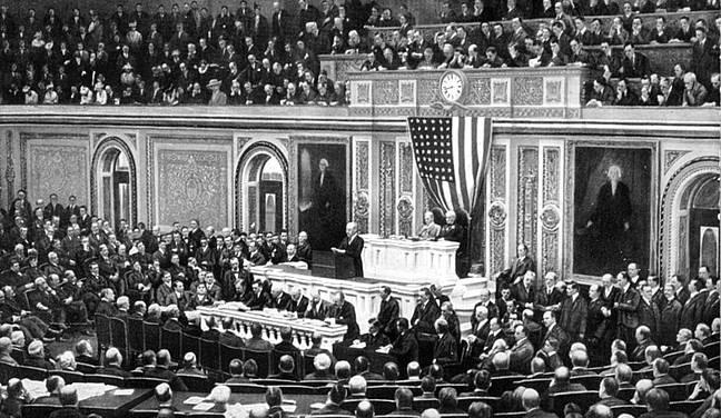 Presidente Wilson no Parlamento dos Estados Unidos Disponível: < ciclo.