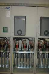 Figura 15 Compensadores de energia reativa instalado no centro de dados 2 x 1125 kvar/480v. Figura 16 Detalhe dos reatores e capacitores e as chaves estáticas na parte superior.