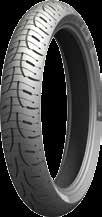 74% 28% 28% 13% 13% 2 PONTOS ESSENCIAIS Toda a tecnologia do pneu Michelin ROAD 5 adaptada às trails Uma sensação excecional de segurança (ou aderência excecional) em estradas molhadas 100% ESTRADA