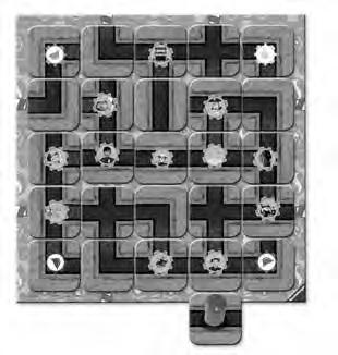 Dazu verschiebst du immer zuerst das Labyrinth und ziehst dann mit deiner Spielfigur. So verschiebst du das Labyrinth Schiebe die überzählige Wegekarte von einer Seite in den Spielplan ein.