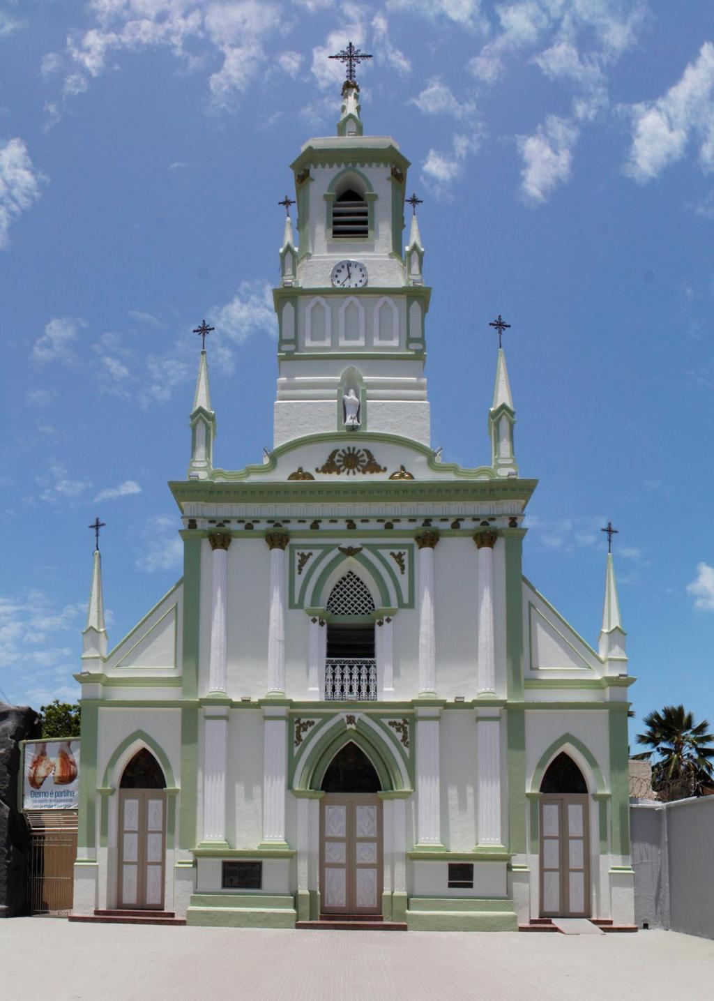 Foto da frente da Igreja
