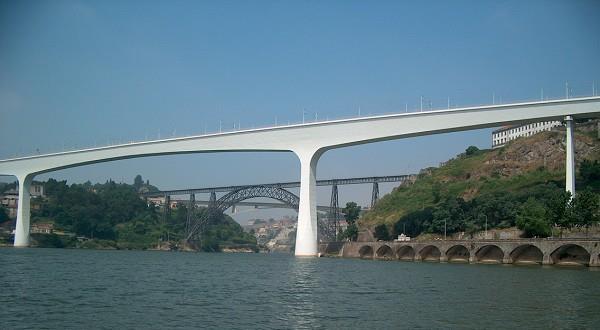 Ponte Ferroviária S. João no Porto, PORTUGAL REFER - Rede Ferroviária Nacional Pont Ferroviaire S. João au Porto S.