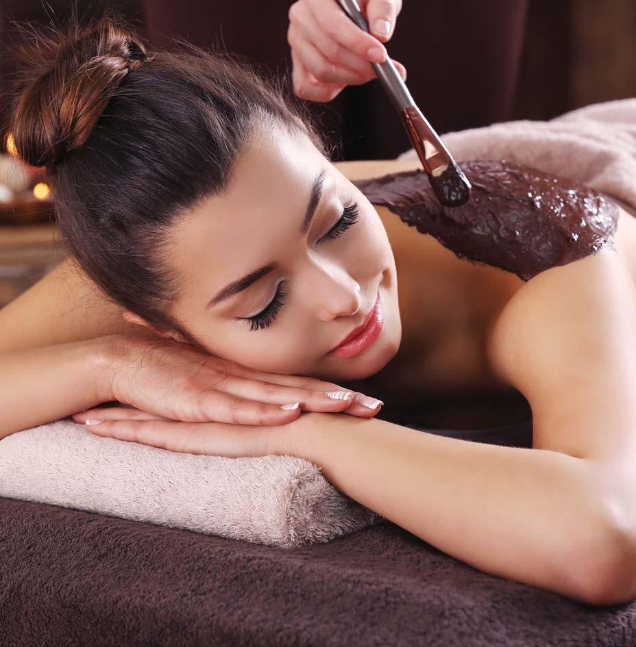 esfoliação corporal, um envolvimento de chocolate e uma massage Abhyanga.