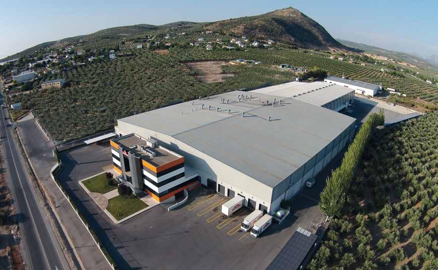 La Empresa The company / A empresa BRONPI Bronpi Calefacción, S.L. es una empresa española ubicada en Lucena (Córdoba) que cuenta con más de 30 años de experiencia en el sector.