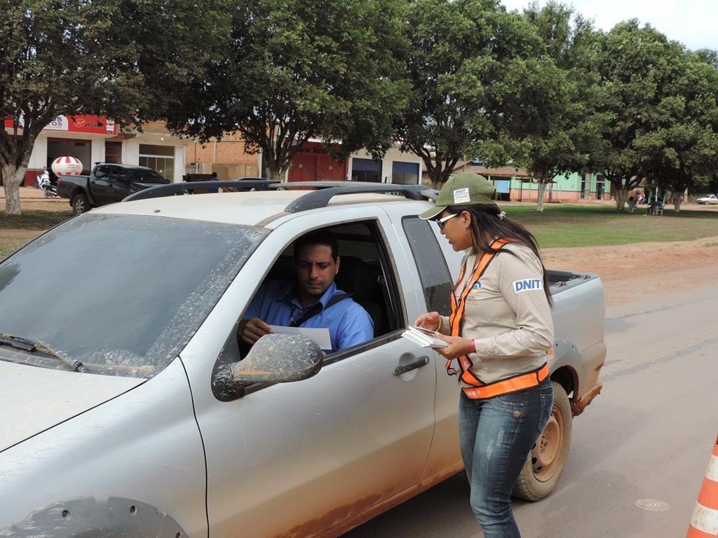 DNIT EDUCA PARA A SUSTENTABILIDADE Integrando o planejamento, os estudos, as políticas de transporte e a preservação ambiental, o DNIT, ainda, promove a proteção da fauna através de diversas