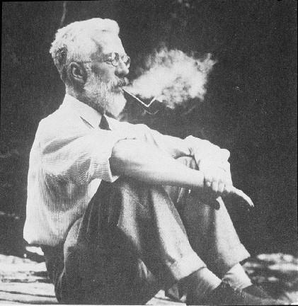 A Lógica dos Sir Ronald Fisher 1890 1962 The simplest way of understanding quite rigorously, yet without mathematics, what the calculations of the test of significance amounts to, is to consider what