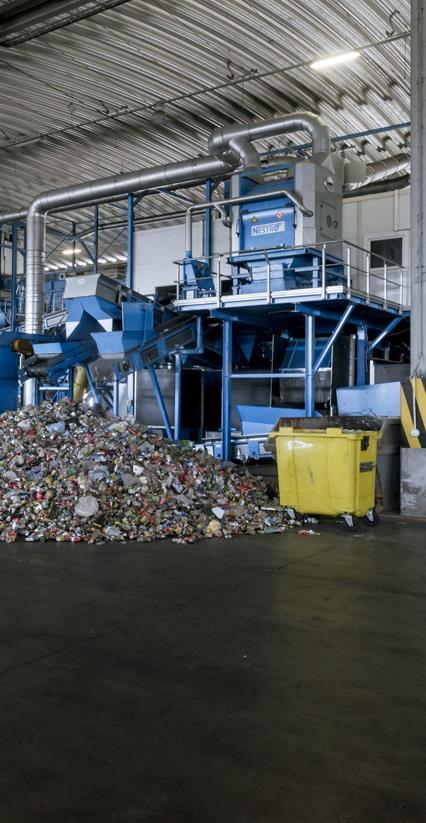 PERSU 2020 PNGR Em linha com Planos Estratégicos OBJETIVOS ESPECÍFICOS Valorização dos resíduos, reduzindo a produção e deposição em aterro, aumentando a recolha seletiva e a reciclagem PRINCIPAIS