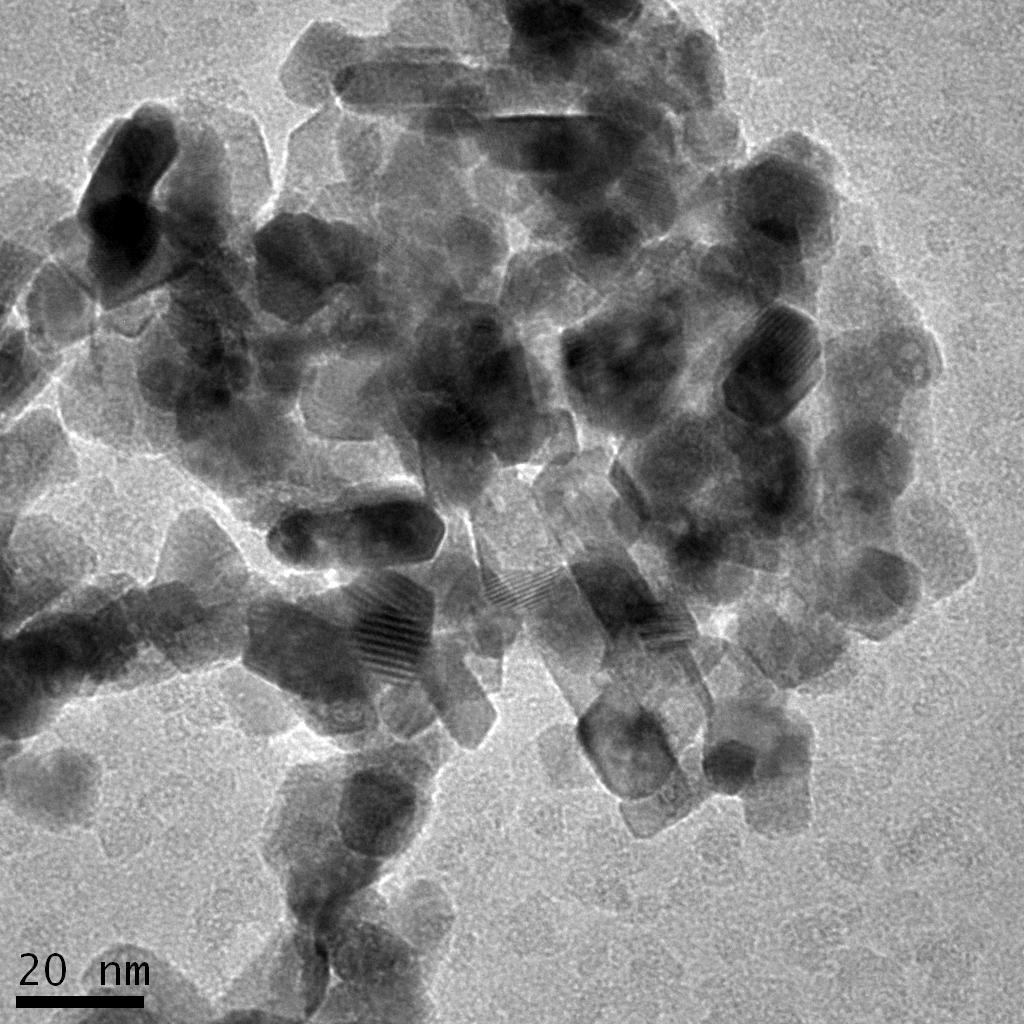 42 FIGURA 26 Microscopia de transmissão da mistura obtida através da ancoragem de 2% em massa de platina em Ce 0,9 Ru 0,1 O 2 + RuO 2.