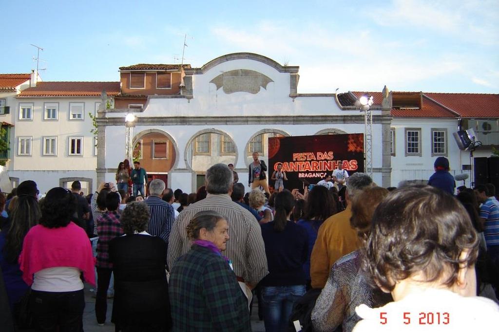 transmitir em direto da Praça Camões o programa Somos Portugal