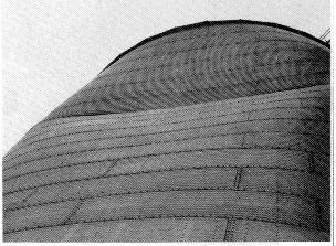 Os silos têm dimensões comerciais que variam de 3 m a 3 m de diâmetro por 3 m a 30 m de altura, com volumes de 0 m 3 até 6.000 m 3.