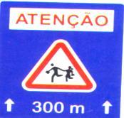 passagem estreita: 81- O trânsito que vem em sentido contrário, tem prioridade 82- È proibido transitar no sentido da seta vermelha 83- A via é de sentido único 84- Tem prioridade sobre os veículos