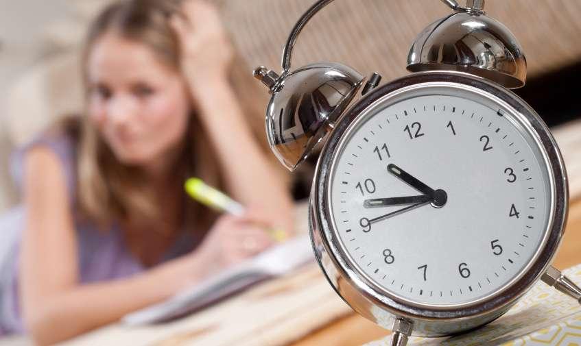 Alimentação Estudo em casa Escola Horas de sono Descanso Hábitos de