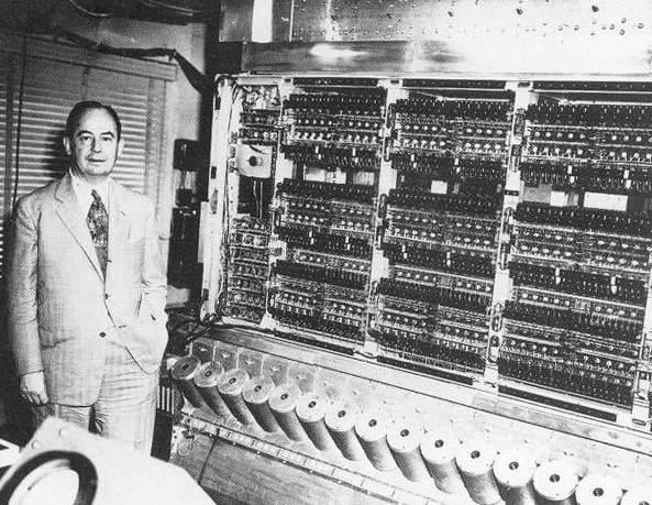 1946-1957: A VÁLVULA A VÁCUO John von Neumann propõe um conceito de programa armazenado As idéias de von Neumann (que são utilizadas até hoje)