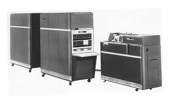 1946-1957: A VÁLVULA A VÁCUO IBM 650 1953: Jay Forrester, do MIT, construiu uma memória magnética menor e bem mais rápida, a qual substituía as que usavam válvulas eletrônicas 1954: A IBM concluiu o