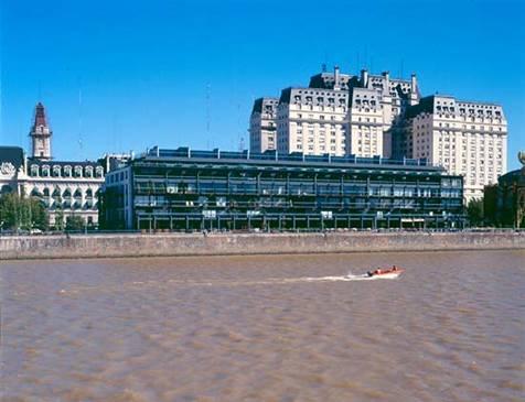 Porto de Madero Buenos Aires Começo do século XX- Local de famílias modestas, passeios aos domingos.