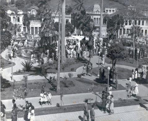 Figura 166 Praça S. Brandão em 1930. Figura 167 Praça S.