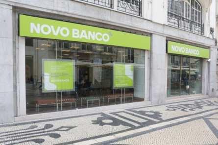 O NOVO BANCO detém uma operação líder em Banca de Retalho e Private Banking em Portugal, apoiado numa plataforma multi-canal líder Segmentos de Negócio Retalho e Private Banking Banca Comercial