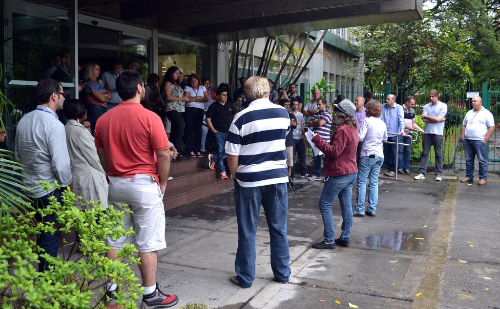 A diretoria do sindicato repassou um informe sobre as três reuniões da comissão paritária para a redução de jornada.