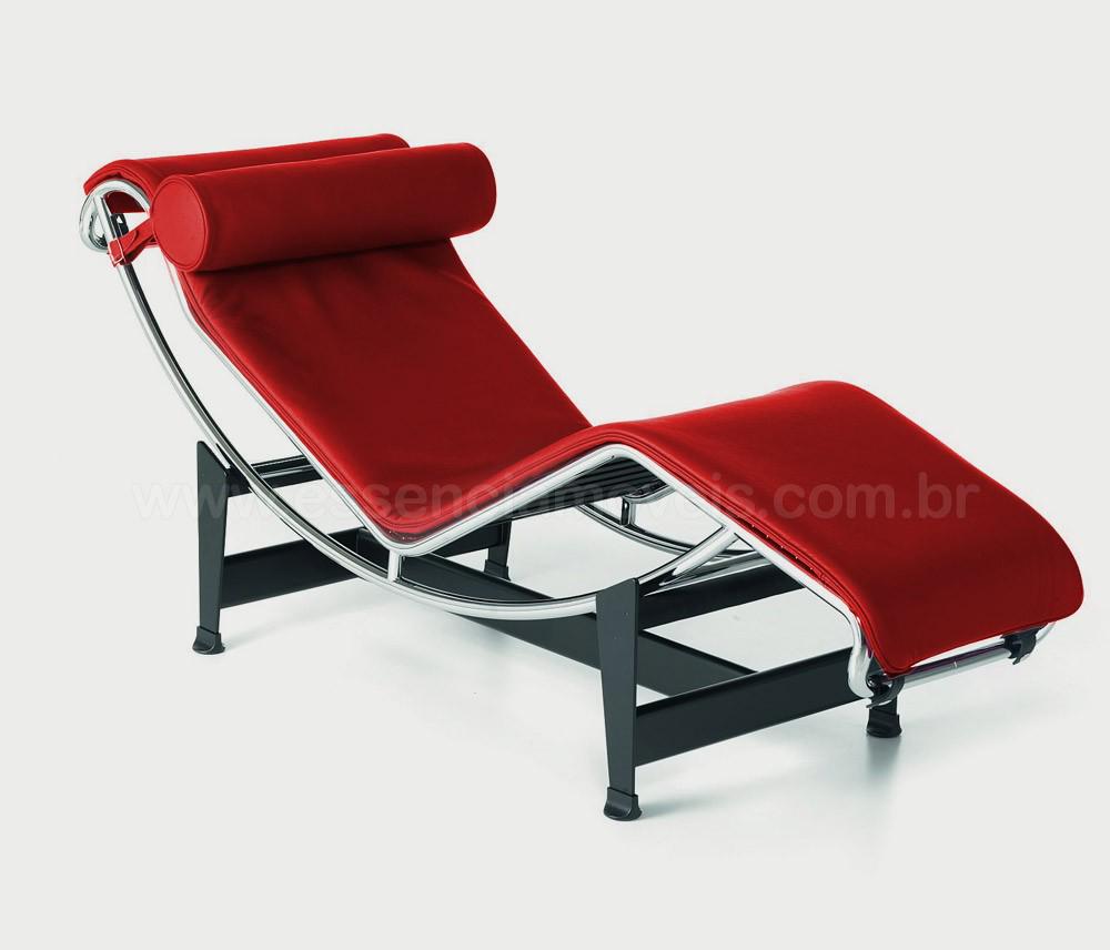 19 Chaise LC4 Chaise Lounge, conhecida também como LC4, foi projetada por Le Corbusier, arquiteto, urbanista, designer, escritor e pintor franco-suíço em colaboração com Pierre Jeanneret e Charlotte