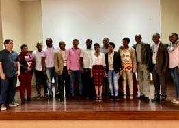 Cooperação com países da África de língua portuguesa, países Latinos Americanos e a participação na rede do Instituto Pasteur Em Moçambique foram titulados 50 mestres em 9 anosda nas grandes áreas