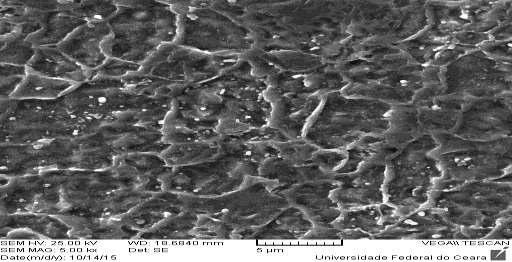 77 Figura 55 Microestrutura recozida em 720 C e durante 260 s, aumento de 5000x. Fonte: Autor Figura 56 - Microestrutura recozida em 800 C e durante 120 s, aumento de 10000x.
