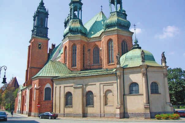 Poznan gada a Cracóvia e visita panorâmica da cidade destacamos: O Castelo de Cracóvia, Igrejas medievais, cidade velha, mercado tradicional, gueto judeu. 07º Dia (Sábado): Cracóvia Café da manhã.