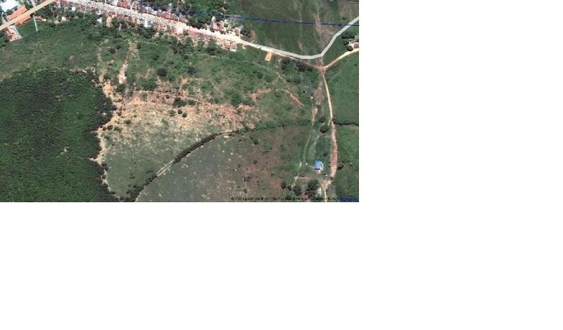 de sua extensão. Figura 2 Vista aérea da área afetada.