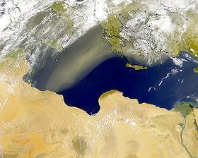 O clima mediterrâneo (verão quente e seco, inverno pouco frio e chuvoso) é