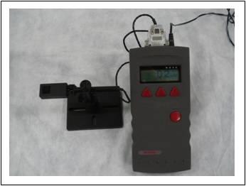 4 Power Meter - NOVA Ophir Optronics Israel 4 MICRORGANISMOS: Foram utilizadas uma amostra de referência de Candida albicans (ATCC 18804) e uma de Aggregatibacter
