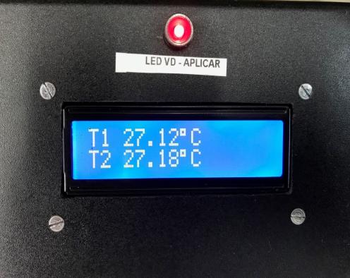 A indicação do monitor segue a sequência das fotos seguintes: Momento de Iniciar as Aplicações APAGA LUZ VERMELHA E ACENDE LUZ VERDE Momento de parar as Aplicações ATMOSFERA INVERTIDA APAGA LUZ VERDE