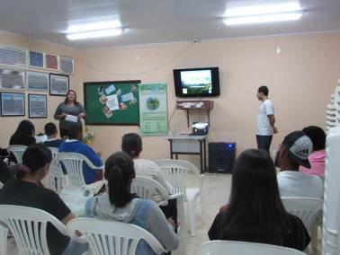 Descrição: Palestra realizada na Escola Estadual Maria Lina de Jesus no município de São José do