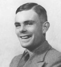 Alan Turing O Berço da Computação A revolução do computador/computação iniciou quando Alan Turing (1912-1954) tomou conhecimento do Problema de Decisão