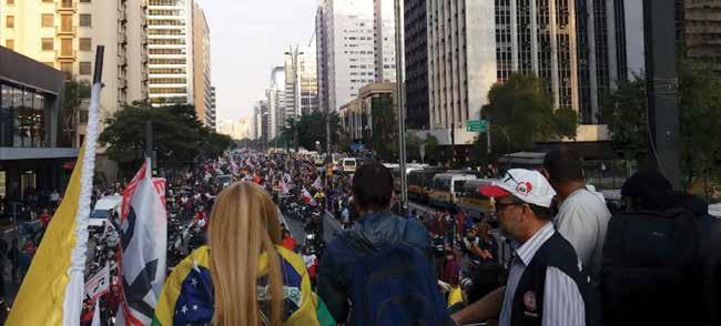 Em ato pacífico e de reivindicação, o SindimotoSP e a Febramoto mobilizaram milhares de motociclistas em manifestação pelas ruas da capital de São Paulo e das principais capitais brasileiras no dia