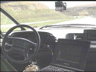 Exemplo 4 T: Conduzir em autoestrada usando câmaras de video P: Distância média percorrida antes de ser assinalado um erro E: Uma sequência de imagens e comandos de direção observados de um condutor