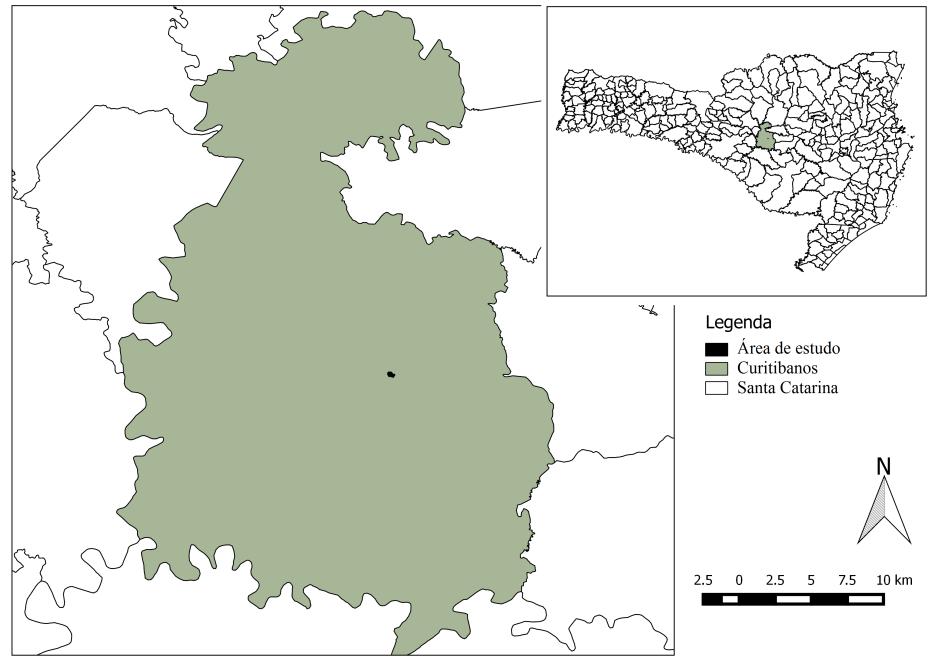 17 Figura 1 - Mapa de localização da área de estudo. Fonte: O Autor. 3.1.2. Solos Os solos que recobrem a área de estudo são classificados como Latossolo Bruno.
