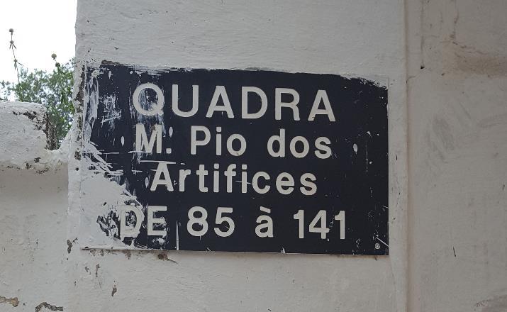 FONTE: Acervo Pessoal. Estas quadras, na sua organização, eram orientadas pelas perspectivas de vida, pela camada ou lugar social e pela conjuntura da época.