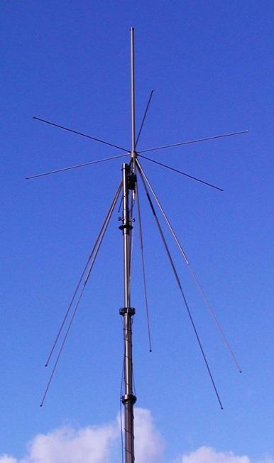 Apêndices 5. Antenas Figura 18 - Antena AD 17 Fonte: http://www.army-technology.