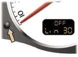 Uma pressão contínua diminui ou aumenta a velocidade programada por etapas de 5 km/h.
