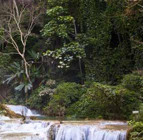 ÁSIA HO CHI MINH WAT CIRCUITO TUDO INCLUÍDO conforme itinerário SIEM REAP ANGKOR WAT ANGKOR THOM BANTEAY SREI LUANG PRABANG CATARATAS KHUANG SI GRUTAS PAK OU HANOI BAÍA DE HALONG DANANG HOI AN HUÉ HO