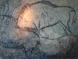 Nesse momento, eles podem observar o movimento dos corpos dos animais e inferirem se estão parado ou em movimento, por exemplo (como Cavalo da Gruta de Lascaux, em que as patas separadas e