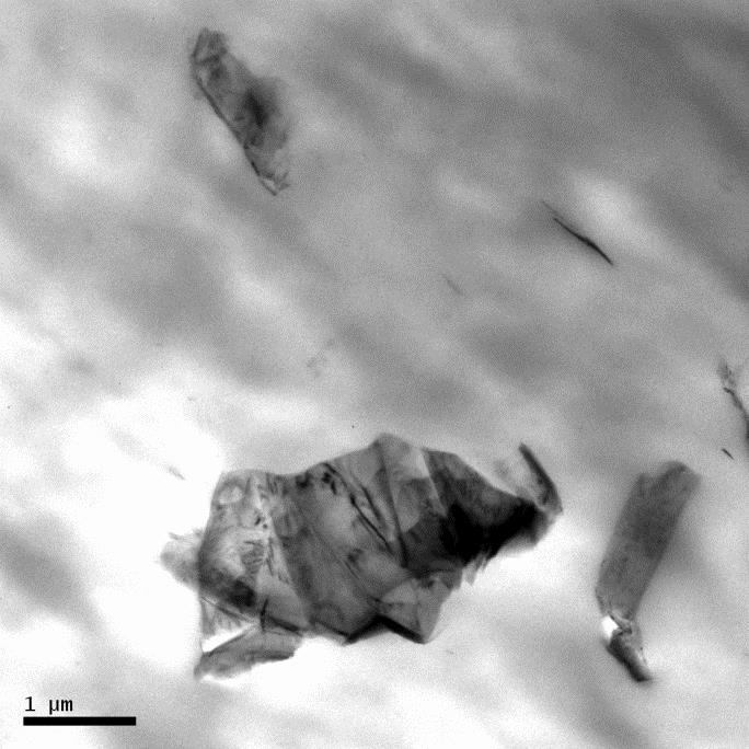 Figura 29: Imagem de microscopia eletrônica de transmissão (MET) da amostra de polipropileno com 10% de grafite com aumento de 20.000 vezes.