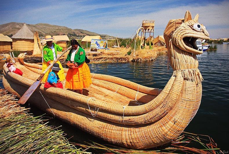 7º Dia 05 nov (Seg) PUNO/ILHA DE UROS- LAGO TITICACA/SILLUSTANI/PUNO Tomaremos a manhã para conhecer O Povo do Lago.