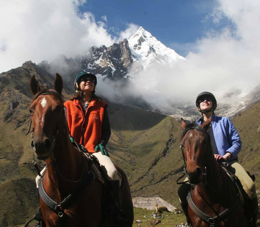 Aventura Equestre AVENTURA EQUESTRE DE LODGE A LODGE A Aventura Equestre de Lodge a Lodge é uma cavalgada com duração de cinco dias passando por picos nevados nos Andes, bosques nublados com muito