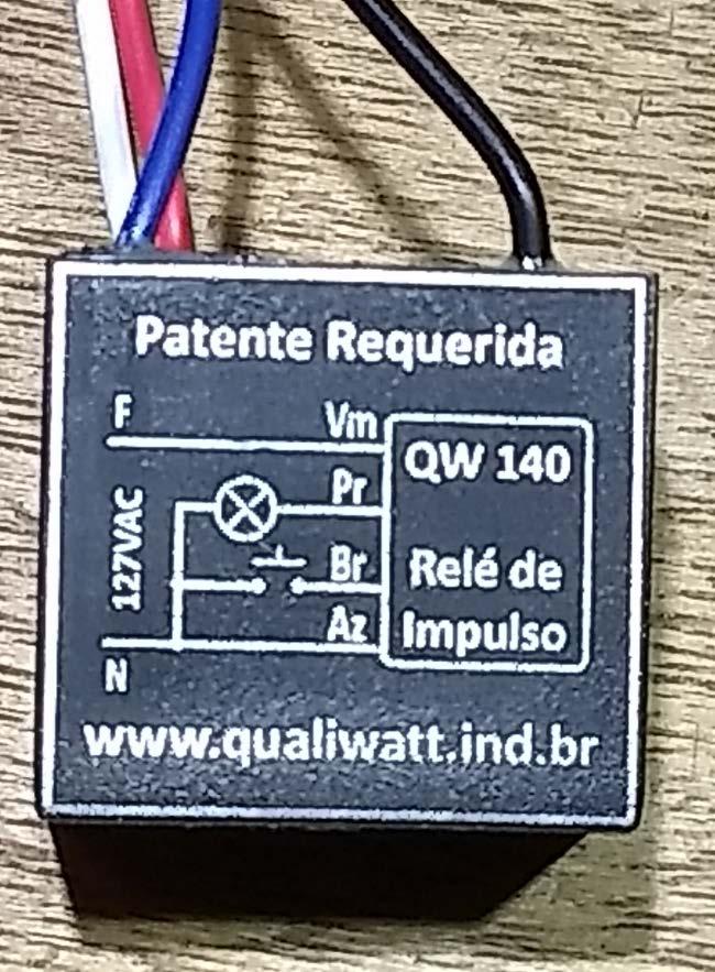 dispositivo. Esse contato NF tem uma capacidade de comuta de carga menor (ver Tabela 1) do que a do contato NA (normalmente aberto) do relé interno.