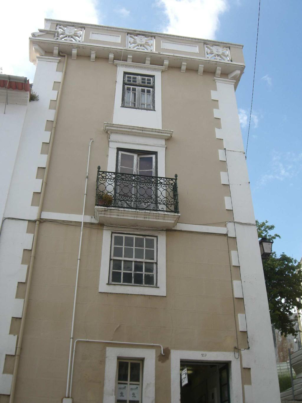 FICHA DE INVENTÁRIO 1.IDENTIFICAÇÃO Designação- Imóvel Local/Endereço- Couraça de Lisboa, nº117 Freguesia- Almedina Concelho- Coimbra Distrito- Coimbra 2.